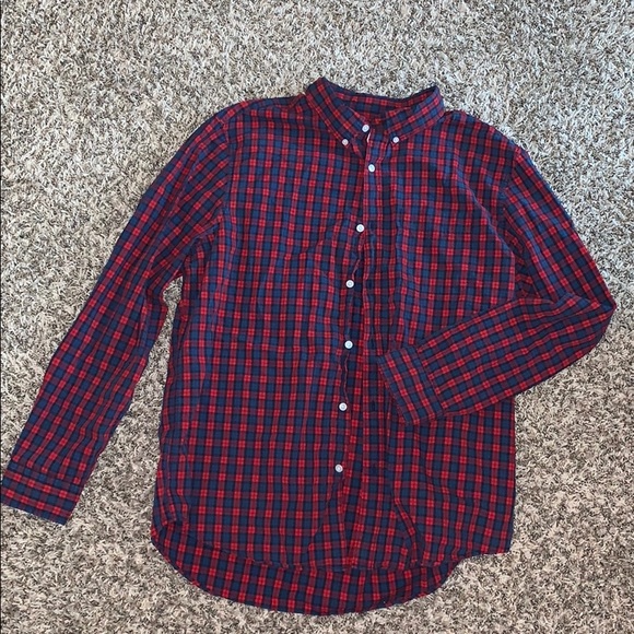 American Eagle Outfitters Other - Long sleeve button down red/blue shirt